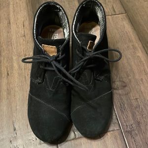 Toms wedge bootie black